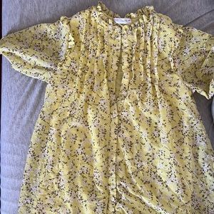 Girls Yellow floral button down Zara dress with puffy sleeves